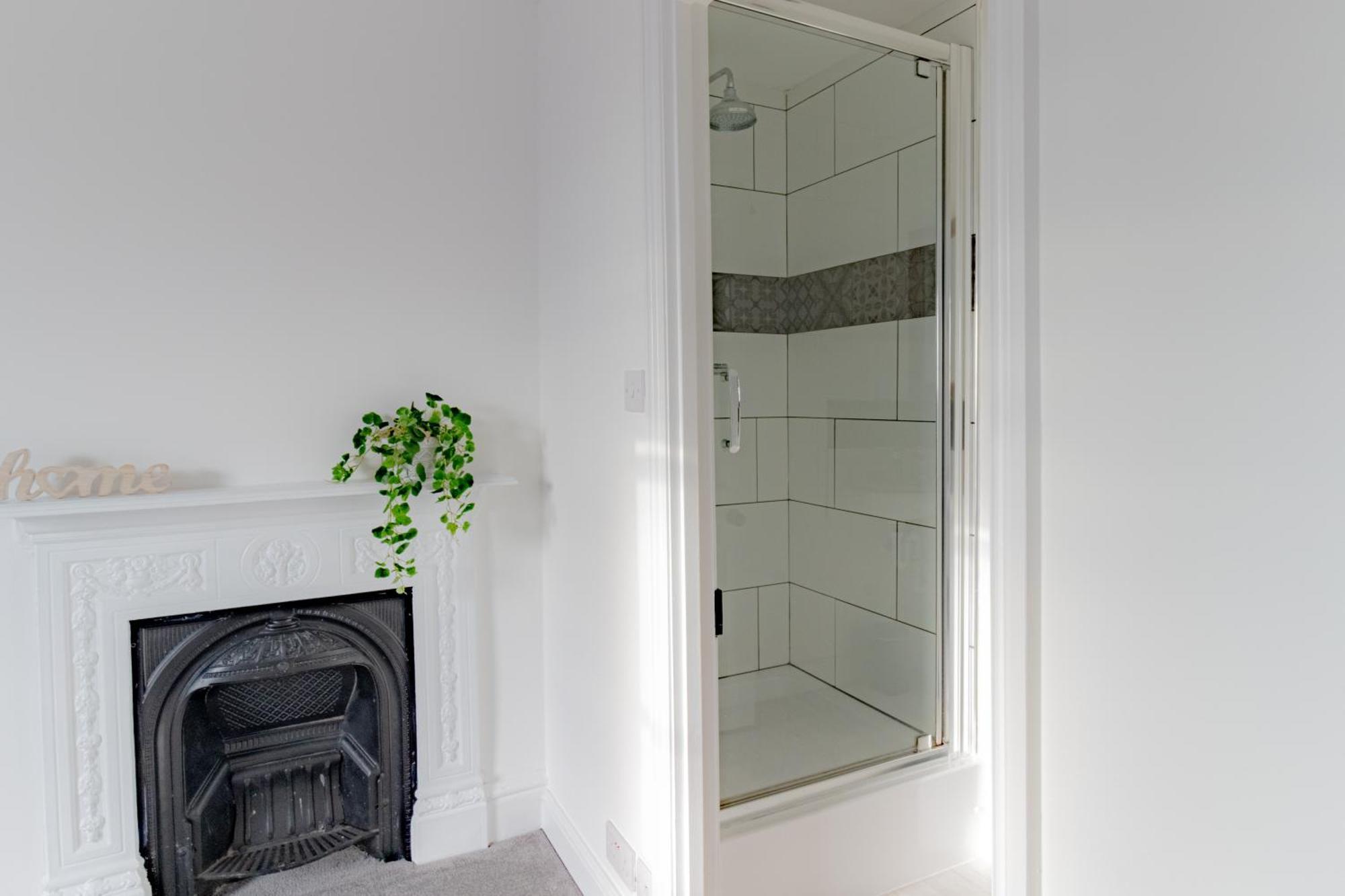Fabulous, Vibrant, Town House, Central Bath Road Cheltenham Eksteriør billede